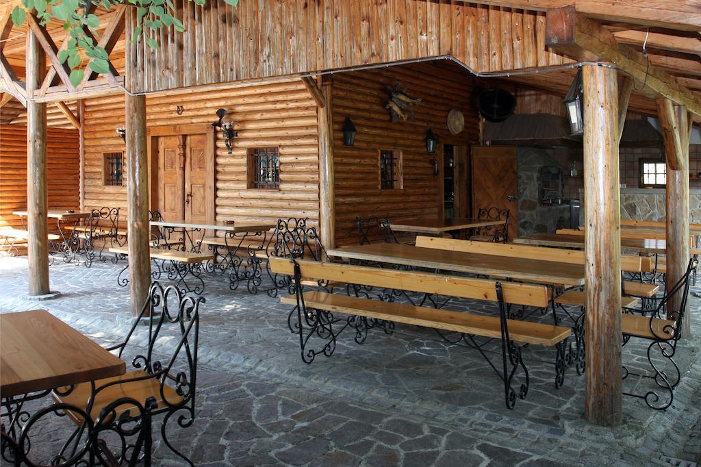 Guesthouse Pri Zalogarju Zelezniki Esterno foto